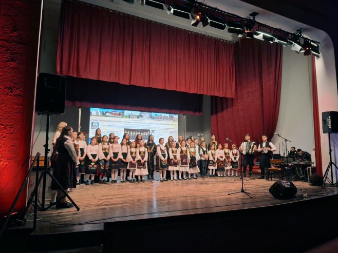 Održan "Svetosavski sabor pjesme sa Kosova i Ketohije kroz Srpsku"