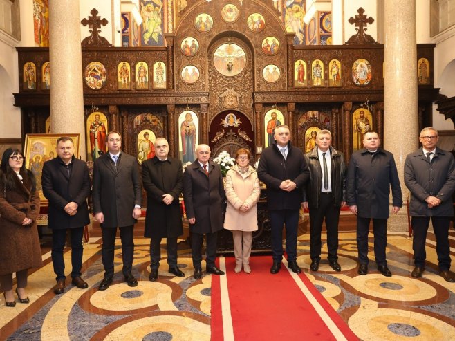 Minić i ministri položili zakletvu u Hramu Hrista Spasitelja (FOTO)