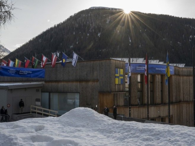 Aksios: Povelja Odbora za mir za Pojas Gaze biće potpisana u četvrtak u Davosu