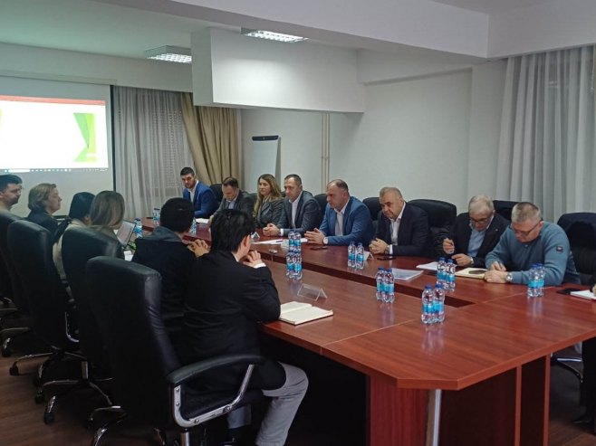 Povoljnija opcija da trasa brzog puta na području Šepka ide uz Drinu