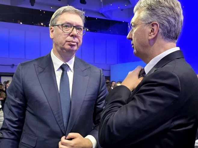 Vučić sa Plenkovićem u Davosu o NIS-u i ukupnoj energetskoj situaciji