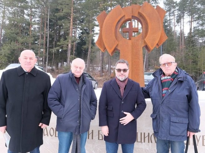 Spomen obilježje ‘’Stvaraocima i braniocima Republike Srpske’’ (foto: instagram.com/stasa.kosarac) - 