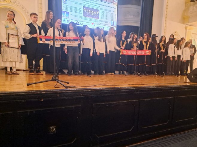 U Banjaluci održan "Svetosavski sabor pjesme sa Kosova i Metohije kroz Srpsku" (FOTO)