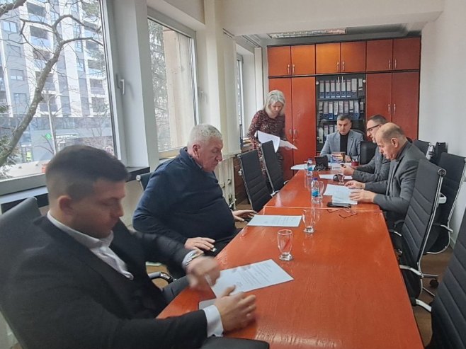 Klub Bošnjaka: Nema "veta" na izbor nove Vlade