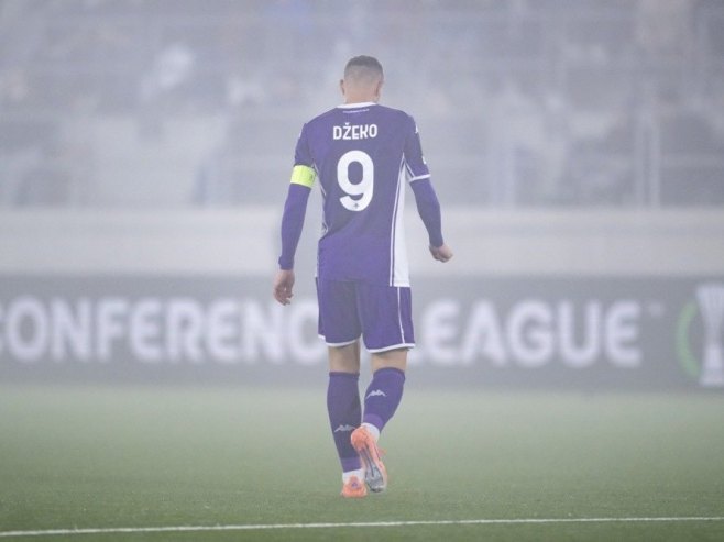 Edin DŽeko novi fudbaler Šalkea