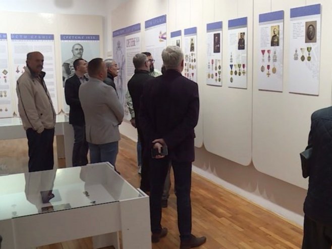 Izložba u Foči - Foto: RTRS