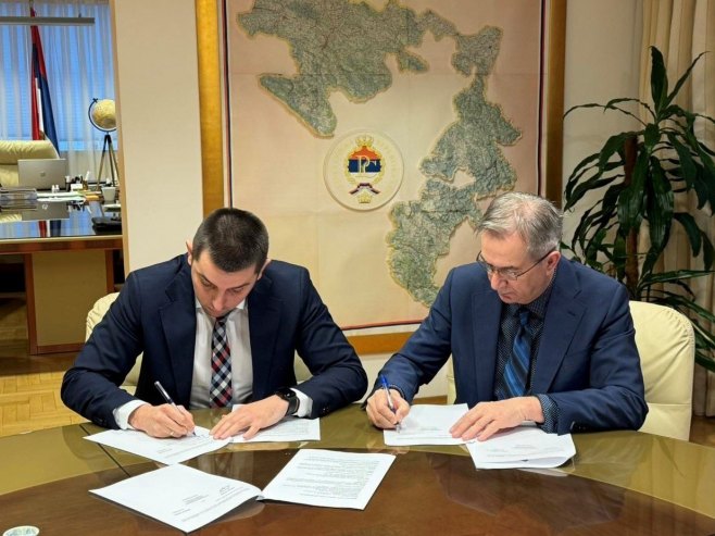 Puhovac preuzeo dužnost ministra trgovine i turizma Srpske