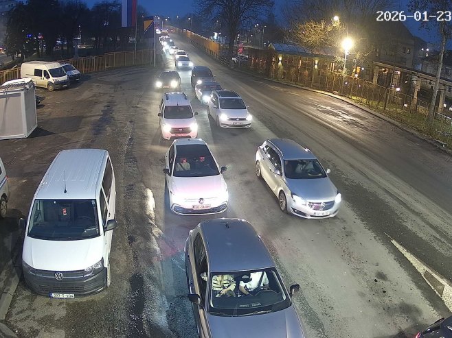 Granični prelaz Gradiška (foto: ams-rs.com) - 