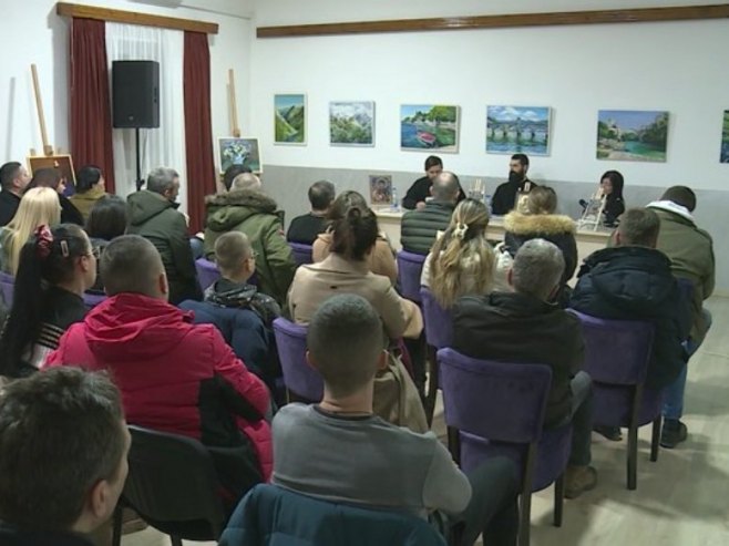 Čudotvorna ikona Presvete Bogorodice - Čajnička krasnica, utjeha, iscjeljenje i zaštita (VIDEO)