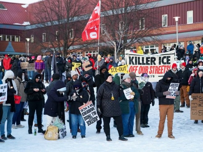 Protesti u Americi (Foto: EPA/CRAIG LASSIG) - 