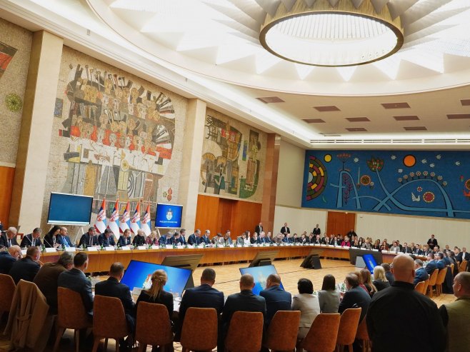 Sjednica Vlade Srbije o strateškim pitanjima; Vučić: Svijet je na prelomnoj tački (VIDEO)