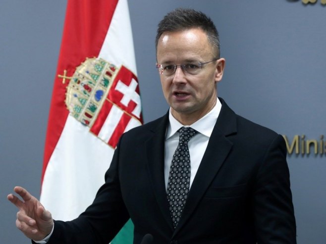 Sijarto: Tužba povodom zabrane ruskog gasa