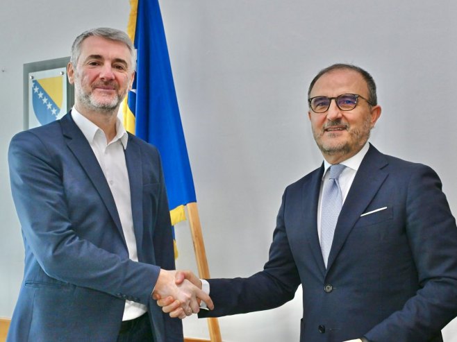 Soreka: EU najavljuje pojačane napore za rješavanje viznog statusa profesionalnih vozača iz BiH