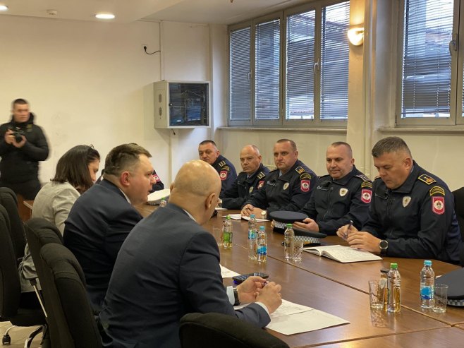 Željko Budimir posjetio PU Doboj - Foto: RTRS