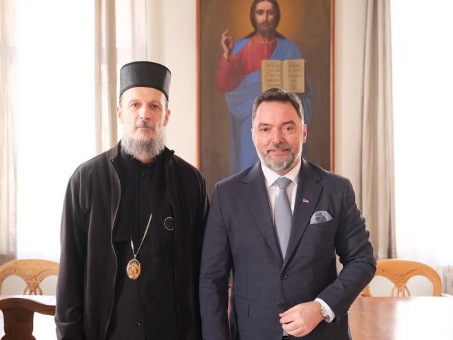 Košarac: Zatražiti hitna i konkretna rješenja za problem otimanja srpske imovine