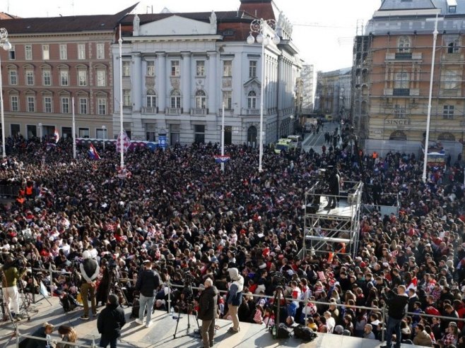 Zagreb - doček rukometaša, arhiva (Foto: EPA/ANTONIO BAT) Zagreb - doček rukometaša, arhiva (Foto: EPA/ANTONIO BAT) -