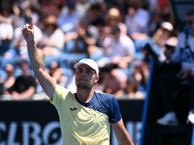 Kecmanović eliminisan u prvom kolu turnira u Monpeljeu