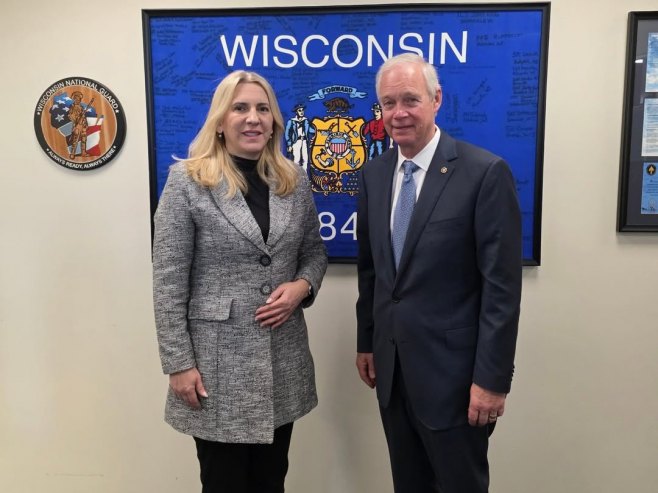 Cvijanović sa senatorom DŽonsonom: Investicije u našem regionu treba da daju novu dimenziju u odnosima sa SAD (FOTO)