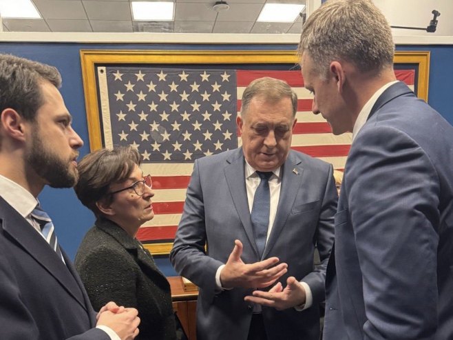 Dodik: Sa Murom o važnosti očuvanja ustavnih nadležnosti, mira i stabilnosti (FOTO)