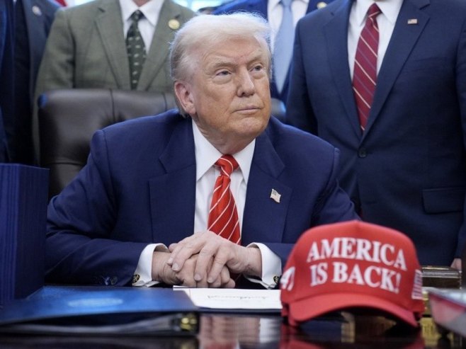 UŽIVO - Obraćanje Trampa na Molitvenom doručku, prisustvuju Dodik, Cvijanović i Trišić Babić