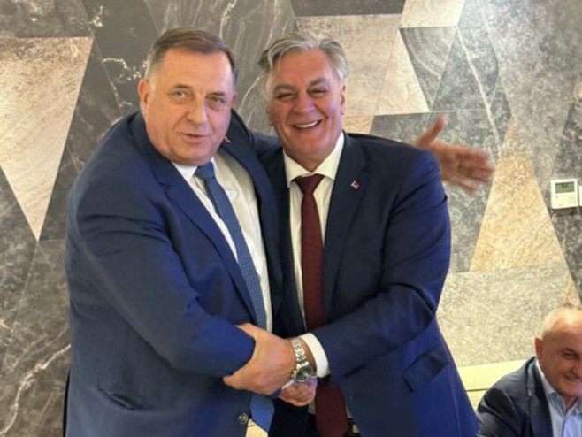 Dodik čestitao Karanu pobjedu na izborima