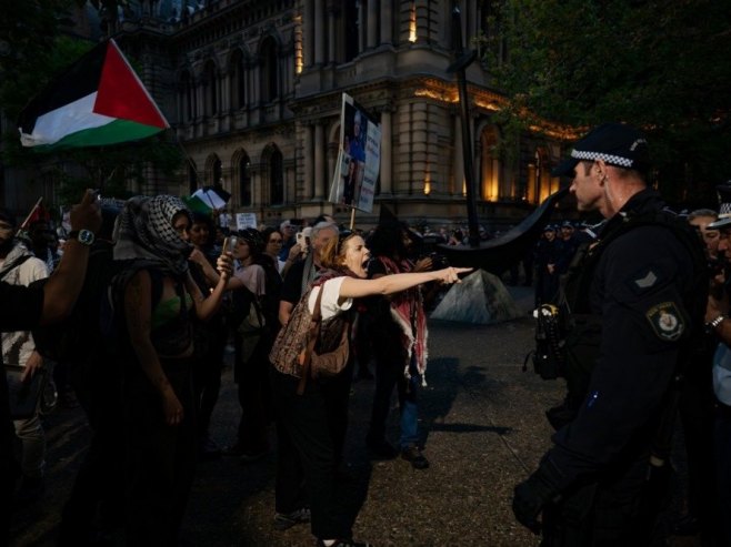 Sukobi demonstranata i policije u Sidneju uoči posjete izraelskog predsjednika