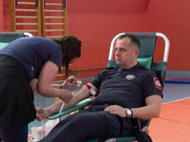 Doboj: Oko 80 dobrovoljnih davalaca krvi u akciji Crvenog krsta