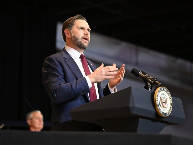 DŽej Di Vens (foto: EPA/CRAIG LASSIG) - 