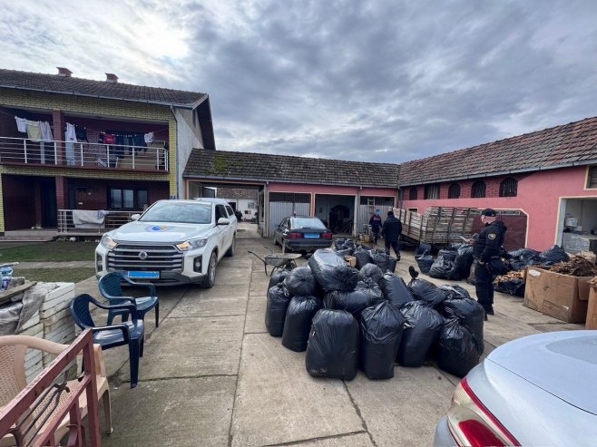 Јedna od najvećih zapljena duvana otkad postoji UIO; Uhapšeno 15 lica (FOTO)