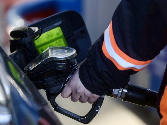 Cijene nafte padaju nakon izvještaja o mogućim pregovorima SAD i Irana usred poremećenog protoka nafte