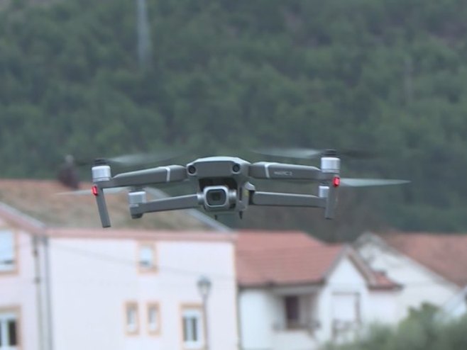 Revolucija dronova - od koristi u svakodnevnom životu do ljudskih gubitaka na bojnom polju (VIDEO)