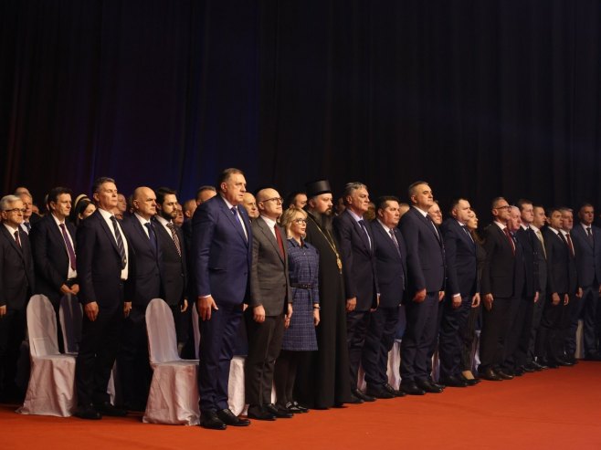 UŽIVO - Prenos svečane akademija povodom Sretenja