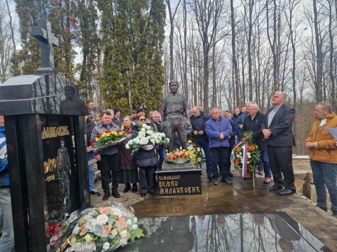 Služen parastos i pomen Veljku Milankoviću - Foto: RTRS