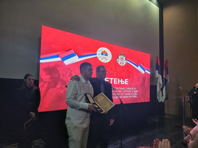 Tamari Grujić značka BORS-a - Foto: SRNA