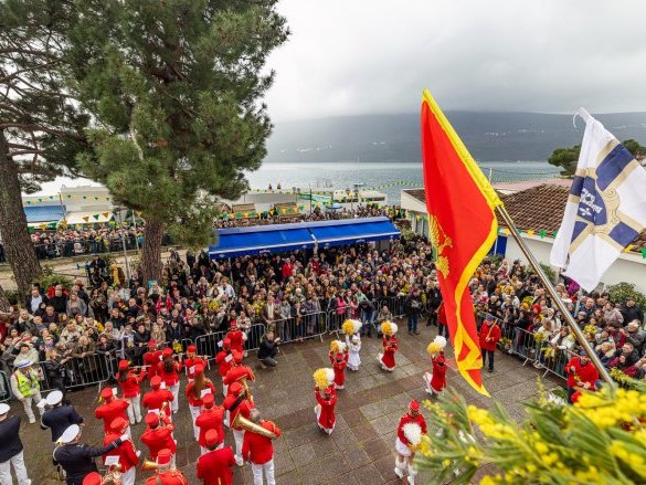 Praznik nastavljen feštom od mimoze, ribe i vina u Baošićima