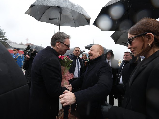 Predsjednik Azerbejdžana stigao u posjetu Srbiji, dočekao ga Vučić