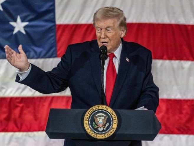 Donald Tramp (foto: EPA/STAN GILLILAND) - 