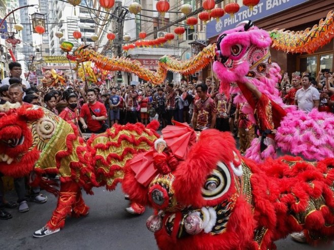 Godina Vatrenog Konja dočekana uz fuziju tradicionalnih običaja i AI