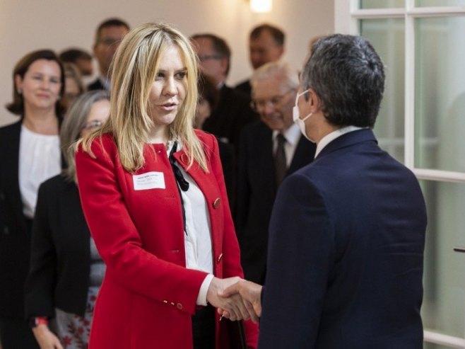 "Preispitati odluku o pritvoru Vesni Bratić"