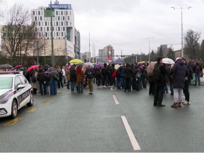 Protesti u Sarajevu - Foto: RTRS