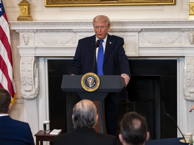 Donald Tramp (Foto: EPA/BONNIE CASH/POOL) - 