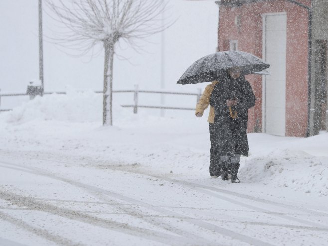 Na sjeveroistoku Slovenije oko 3.000 potrošača već treći dan bez struje