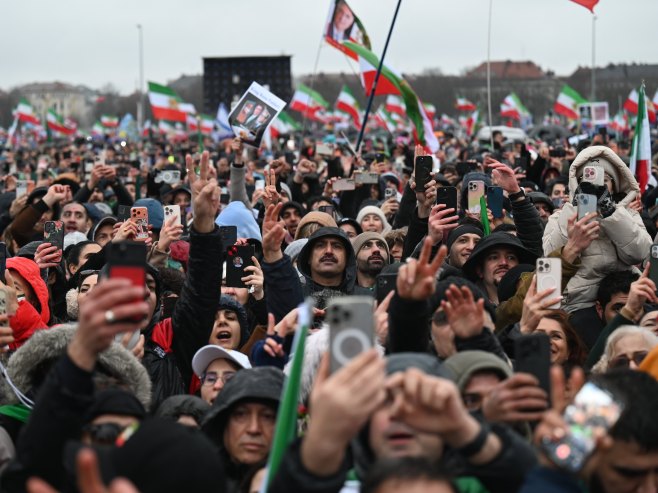 Poginulo više od 20 studenata tokom demonstracija u Iranu