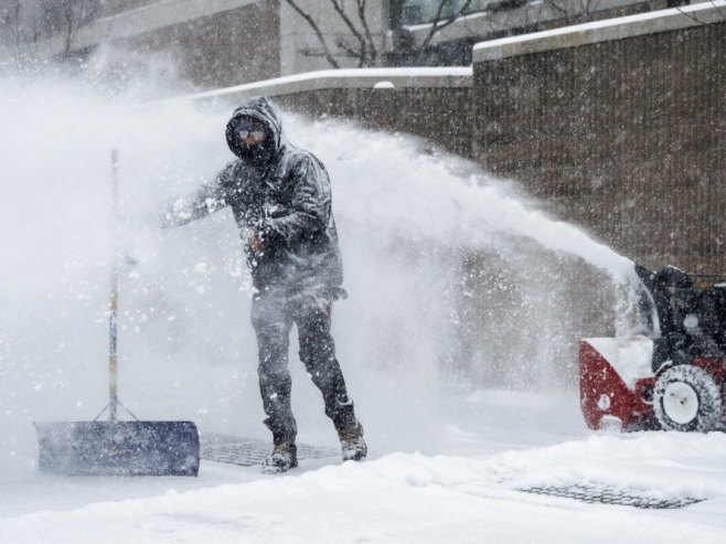 Kiša i snijeg počeli da padaju duž istočne obale SAD, izdata upozorenja na oluju
