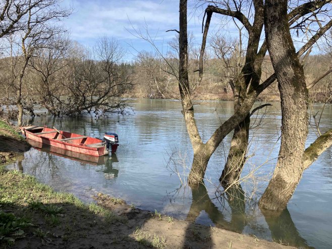 Pokušaj krijumčarenja migranata završio kobno - potraga za nestalima