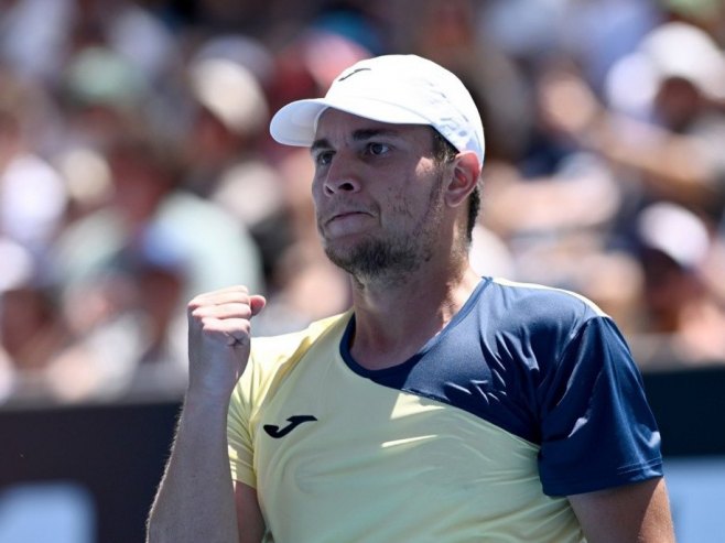 Kecmanović u osmini finala turnira u Akapulku