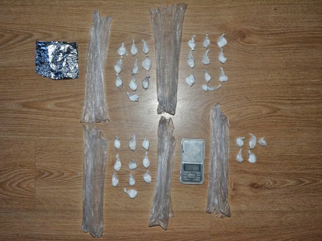 Bratunac: U pretresu pronađen spid, uhapšeno jedno lice