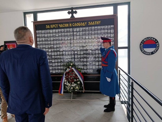 Minić u Ribniku; Položio vijenac u Spomen sobi (FOTO)