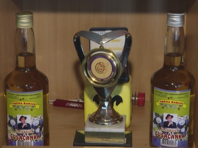 Tradicija proizvodnje rakije u porodici Kuzmanović duga 178 godina (VIDEO)