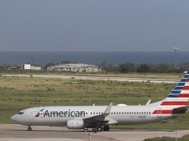 Kolumbijske vlasti istražuju rupe od metaka pronađene na avionu Amerikan erlajnsa